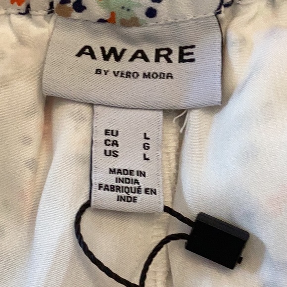 Aware by Vero Moda Mini Skirt - Picture 4 of 7